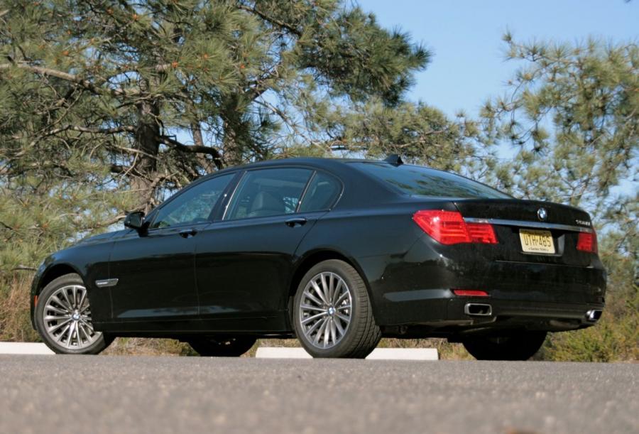  BMW 750iL 2009 года  (фото 5 из 30)